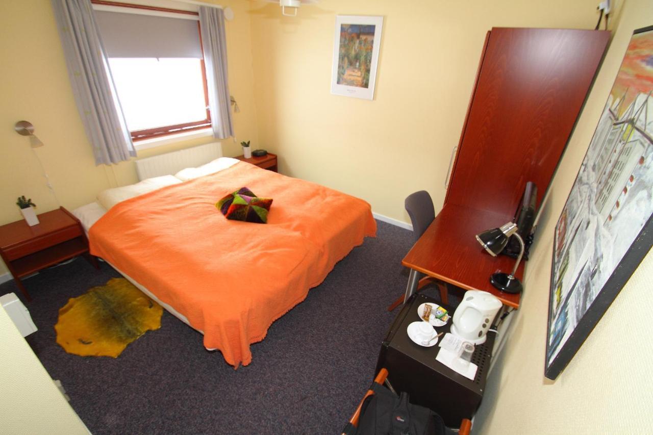Igdlo Guesthouse Narsaq ภายนอก รูปภาพ